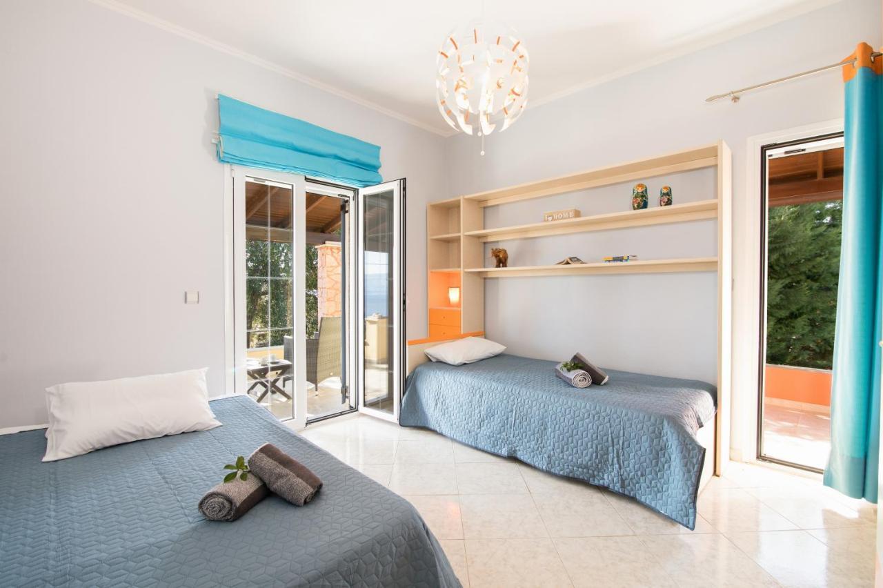 페라마 Sea View Estate Helios 빌라 외부 사진