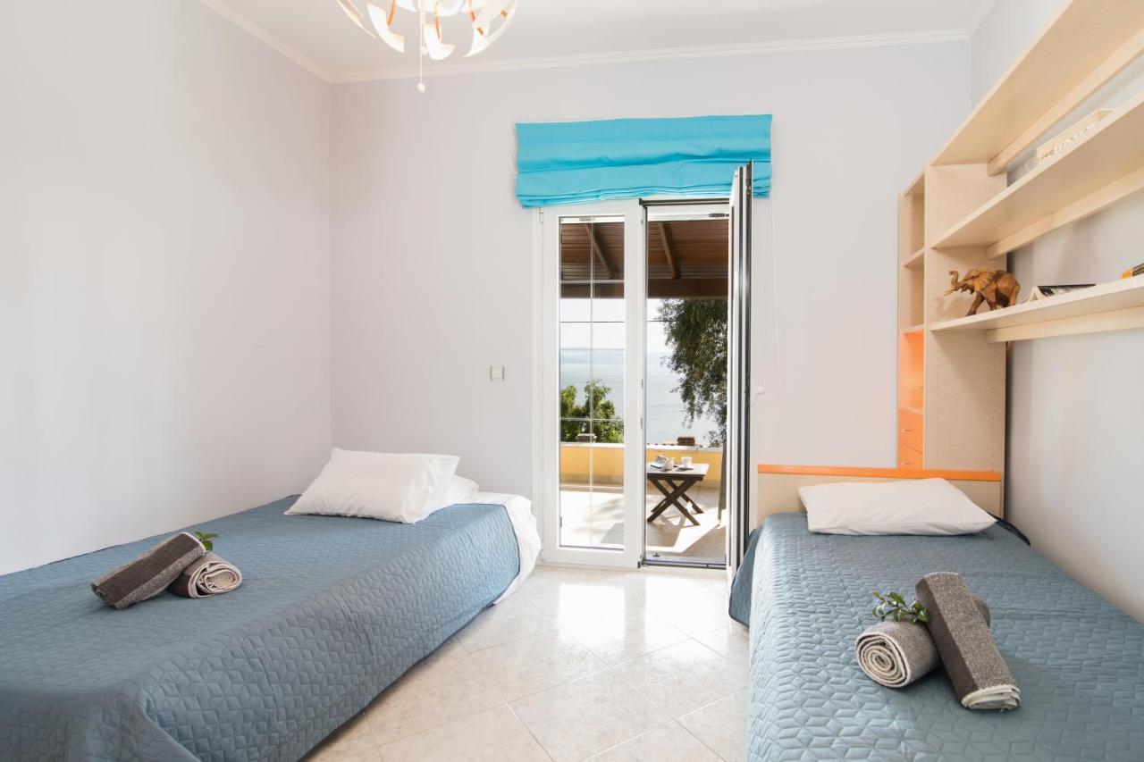 페라마 Sea View Estate Helios 빌라 외부 사진